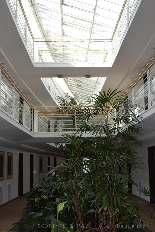 SCOTTY'S & PAUL Hotel Deggendorf