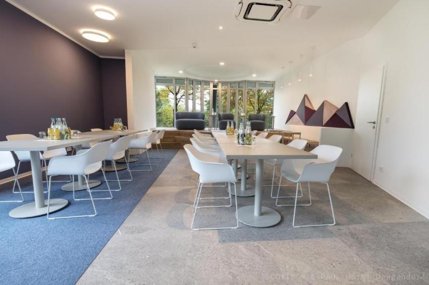 SCOTTY'S & PAUL Hotel Deggendorf