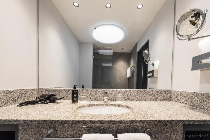 SCOTTY'S & PAUL Hotel Deggendorf