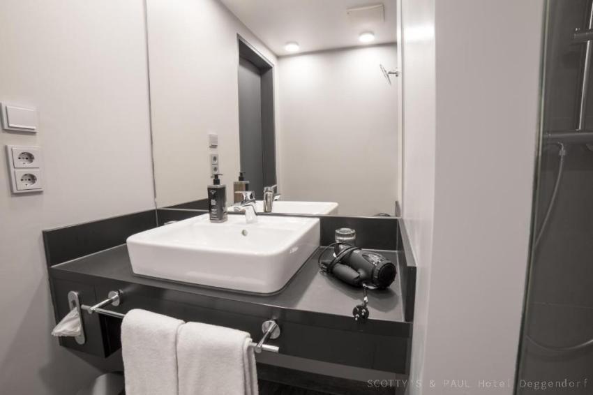 SCOTTY'S & PAUL Hotel Deggendorf