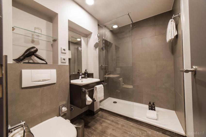 SCOTTY'S & PAUL Hotel Deggendorf