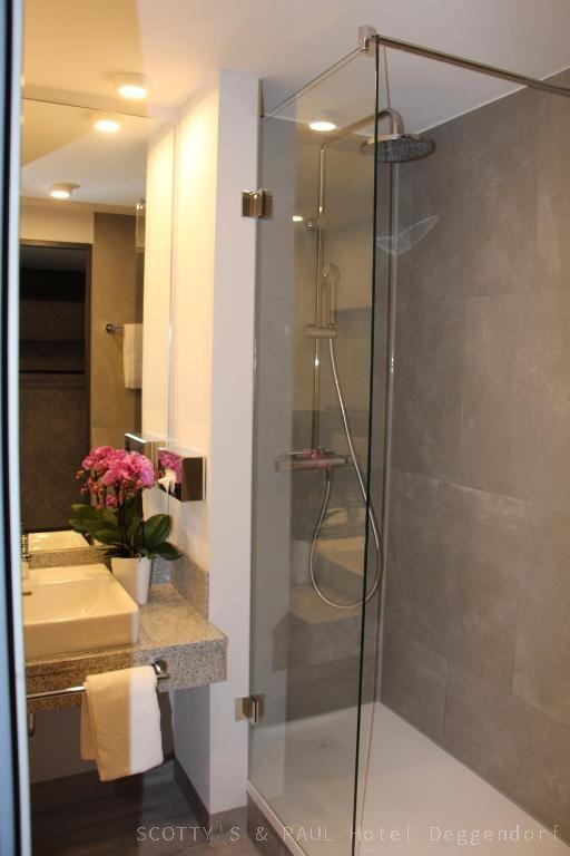 SCOTTY'S & PAUL Hotel Deggendorf