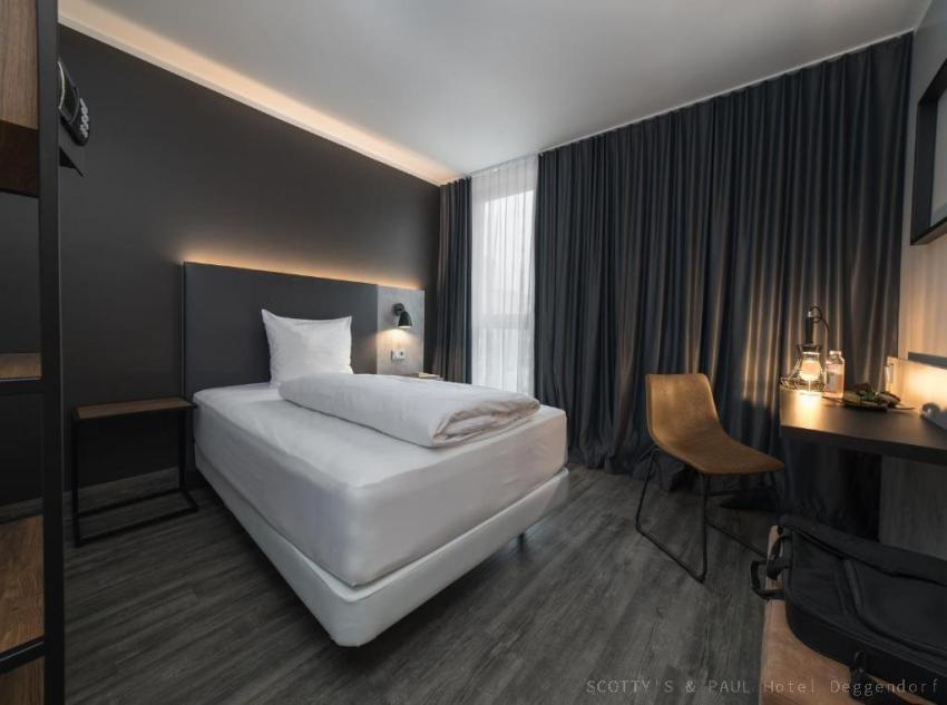 SCOTTY'S & PAUL Hotel Deggendorf