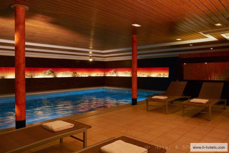 Wellness Schwimmbad