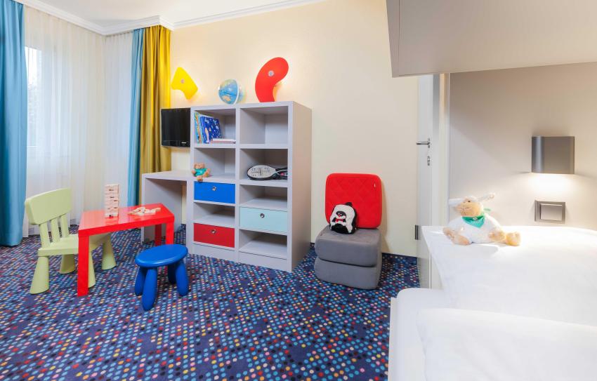 Kinderzimmer im Familienzimmer 