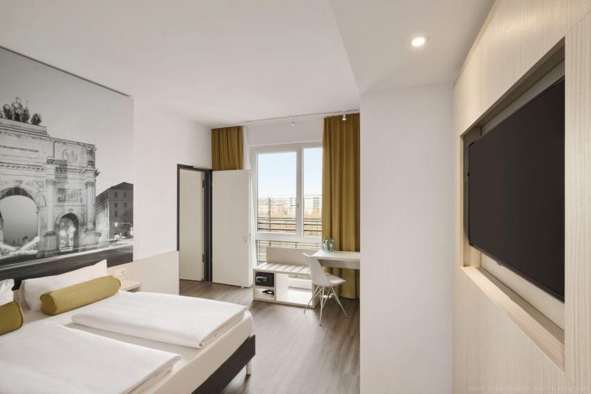 Super 8 by Wyndham Munich City West