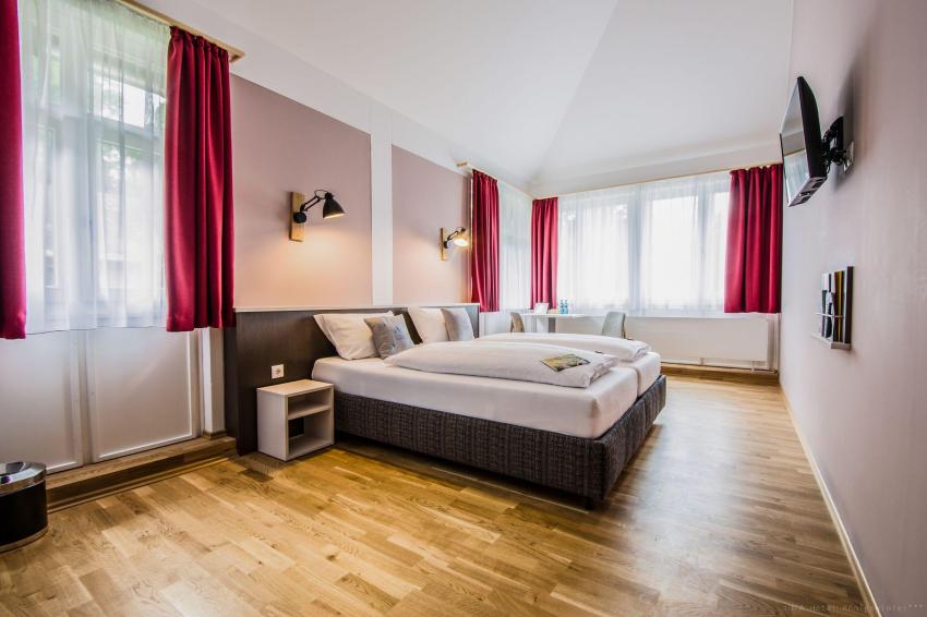 JUFA Hotel Königswinter***