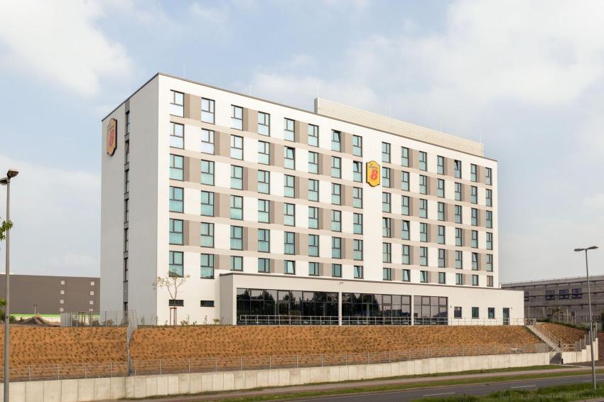 Super 8 by Wyndham Oberhausen