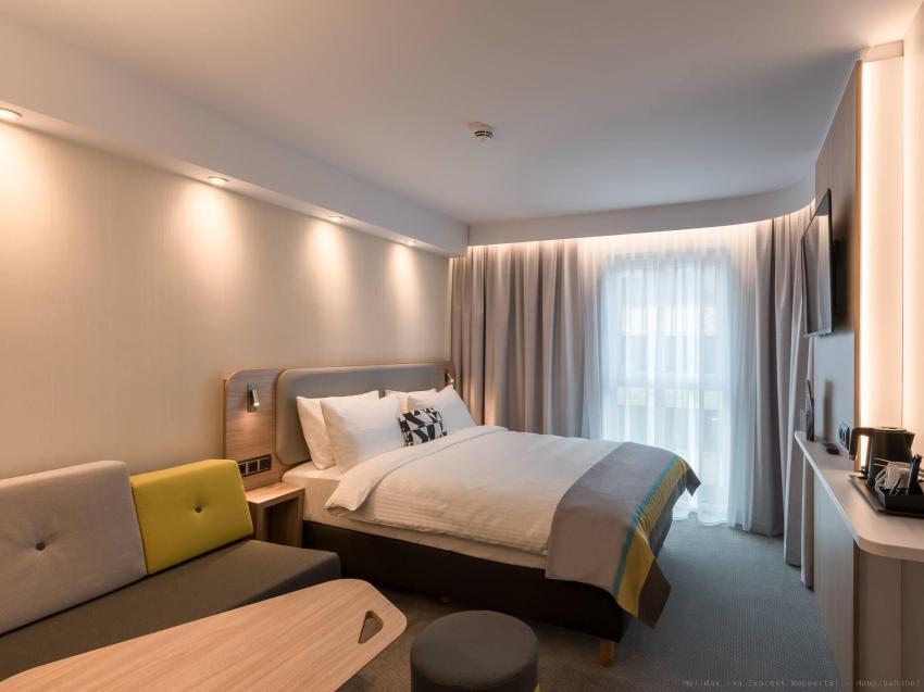Holiday Inn Express Wuppertal - Hauptbahnhof