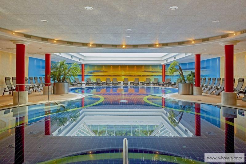 Schwimmbad