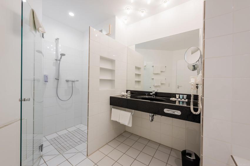 Deluxe Zimmer - Badezimmer