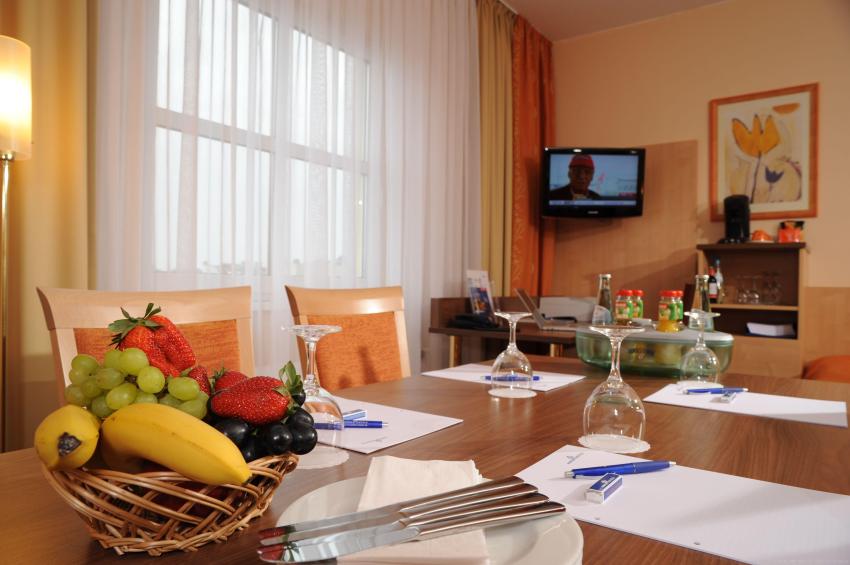 Suite (Business-Tisch)