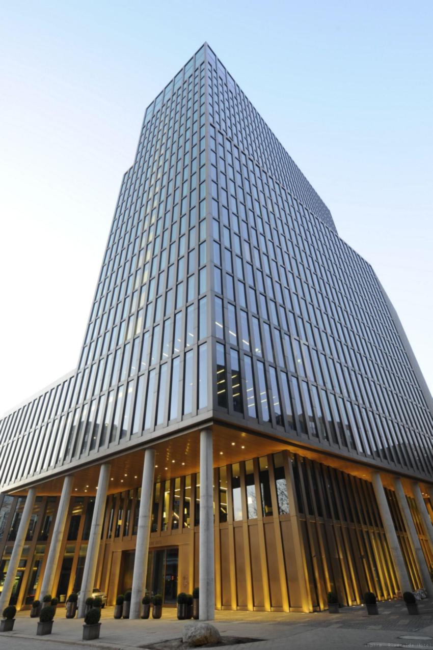 Empire Riverside Hotel