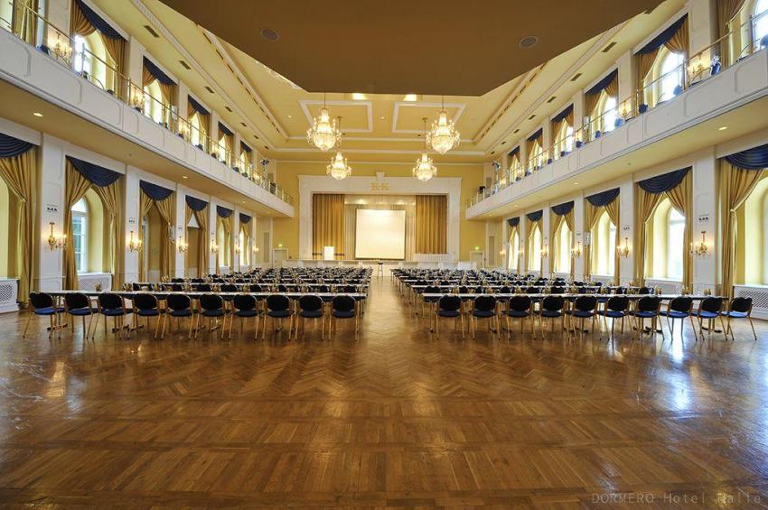 DORMERO Hotel Halle