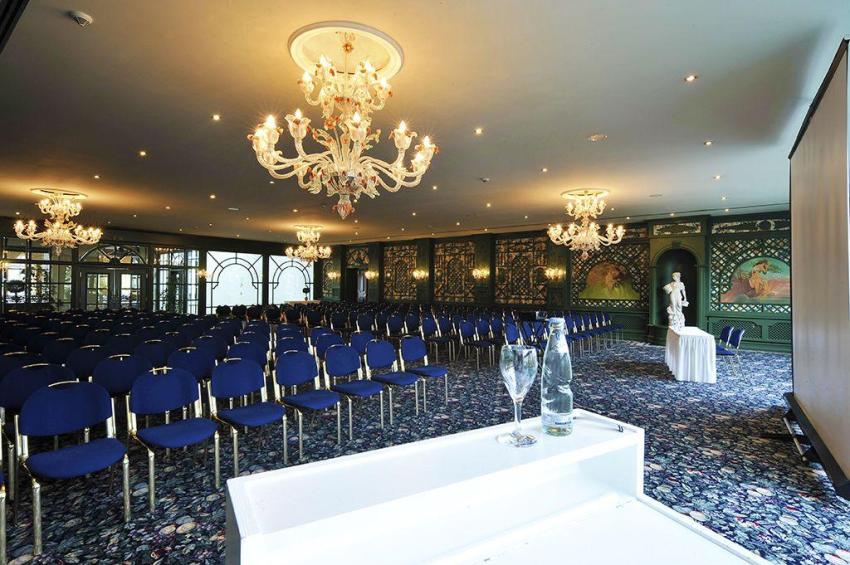 DORMERO Hotel Halle