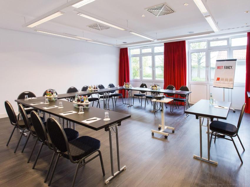 DORMERO Hotel Dresden Airport