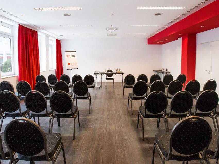 DORMERO Hotel Dresden Airport