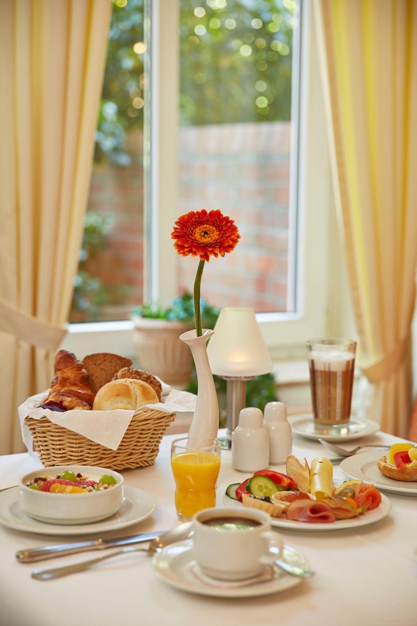 Frühstückstisch