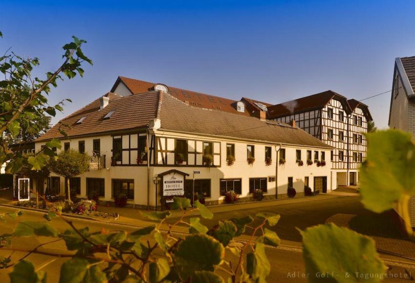 Aussenansicht Adler Golf- & Tagungshotel