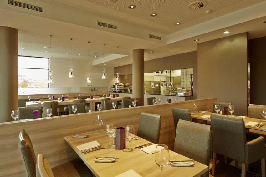 Restaurant The Rilano Hotel Cleve City