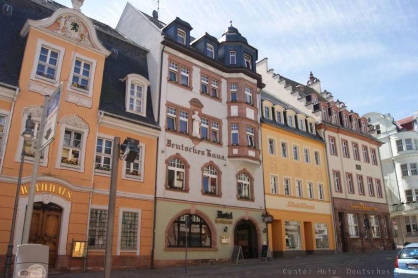 Mitten in der Altstadt am Markt Center Hotel Deutsches Haus