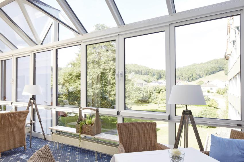 Wintergarten mit Parkblick