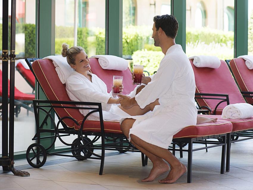 Wellness-Bereich - Relaxen am Pool