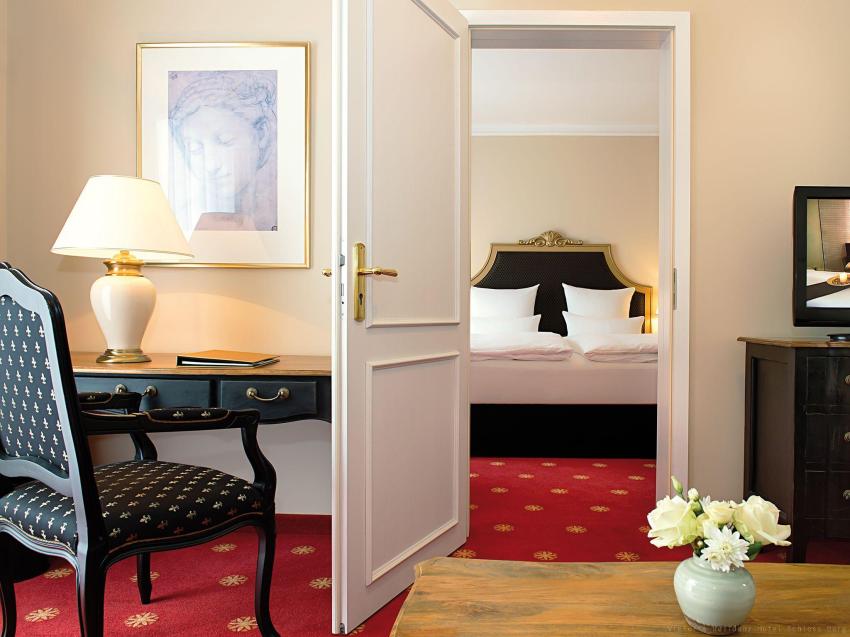 Victor's Residenz-Hotel Schloss Berg
