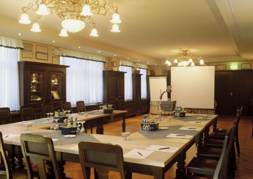 Radeberger Brauerei-Ausschank im Hotel Kaiserhof