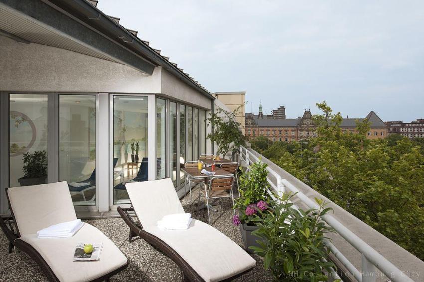 Terrasse mit Spa Bereich