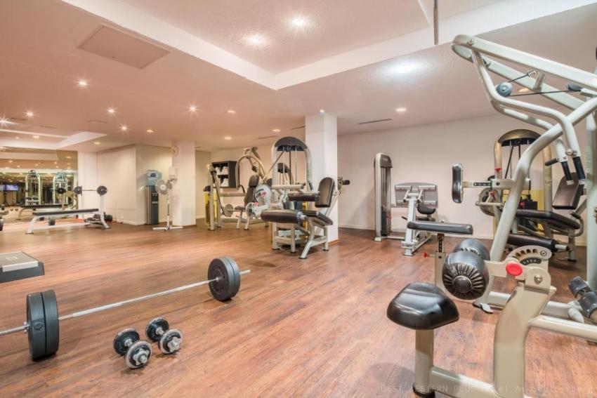 BEST WESTERN PLUS Hotel Am Schlossberg Fitnessraum