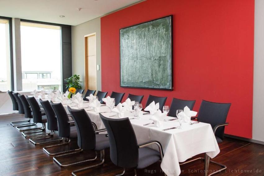 Rugs HOTEL am Schlosspark Lichtenwalde